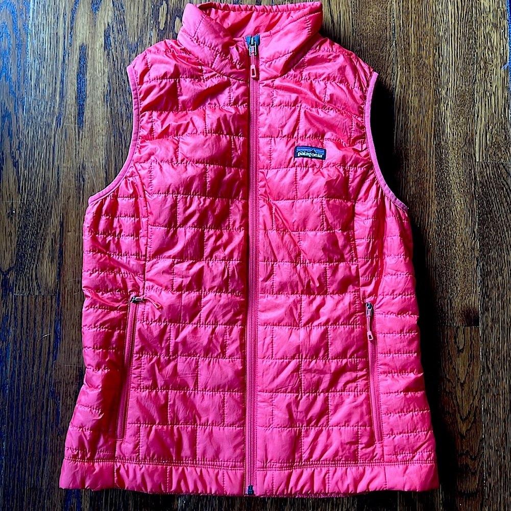 Patagonia Puffer Vest - Beautiful reddish pink color